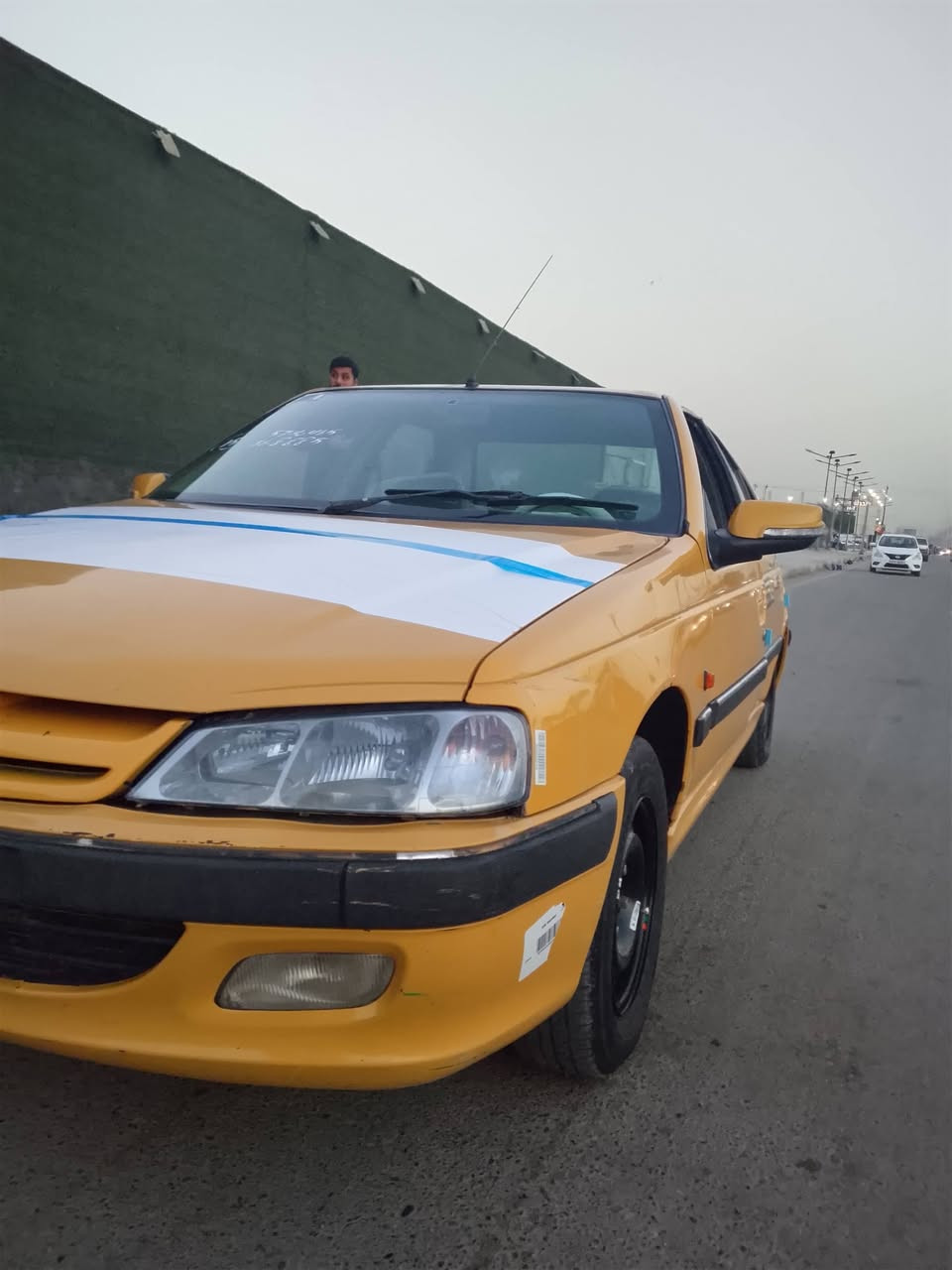 السلام عليكم بيجو بارص للبيع سعر 44 وبيه مجال قليل سياره بيه بارد جاملغ خلفي فقط بغداد مدينة الصدر كلشي شغال بيه سياره خير من الله مكفوله صدر حداديه تخم تاير ***********
