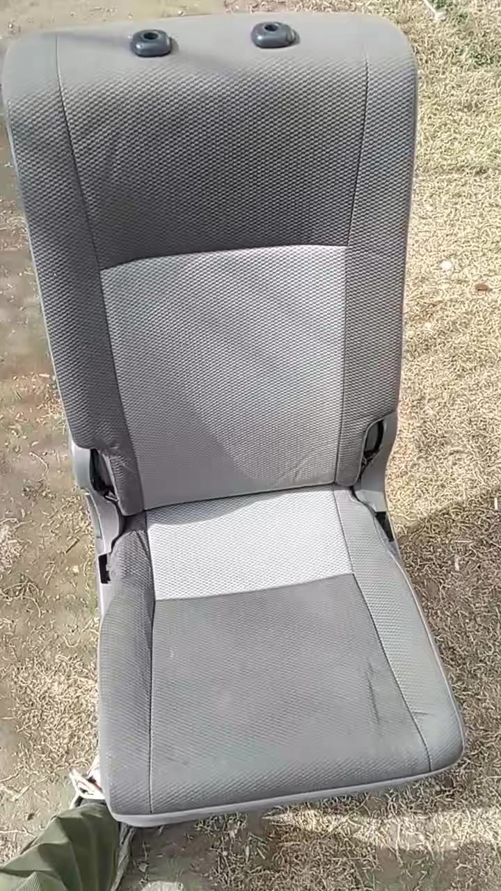 السلام عليكم كشن هايسه ام بوز يرهم اضافي نيسان جنبي  كشن جديد ضهره ينكلب العنوان لاامي الثانيه للاستفسار احمد ***********السعر 150بي مجال
