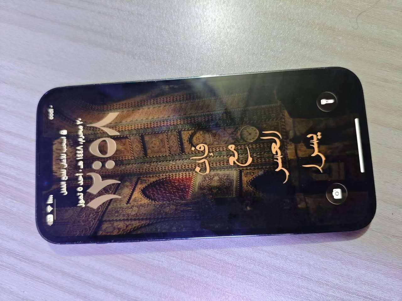 ايفون 13 برو ماكس ( وتر ) بطاريه 92 مبدل شاشه تفصيخ اصليهه ضمان ذاكره 256 مكاني حله ***********

