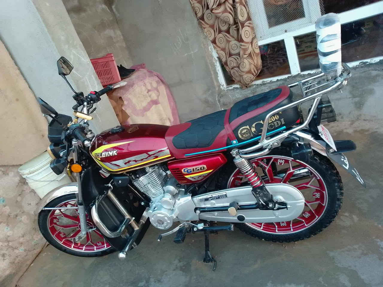 سلام عليكم  بسبب الوعود الكاذبه سولينج موديل 2025 كلو شرط منافيس اصلي ماشي 5000 سعر 750 ولمو شراي لا يبزعني عنوان الكلك واتساب ***********
