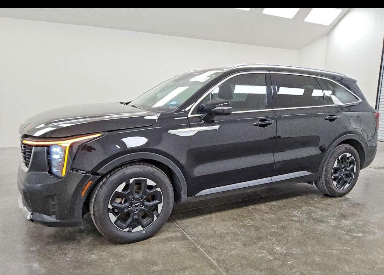 السلام عليكم
سورنتو 2024
حادث مثل ماواضح بصوره
فول عده الفتحه
موعد الوصل25/4 
السعر واصل للميناء بدون كمرك
وتصليح155 
***********
