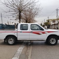 نيسان نافارا • دبل • ٢٠٠٢