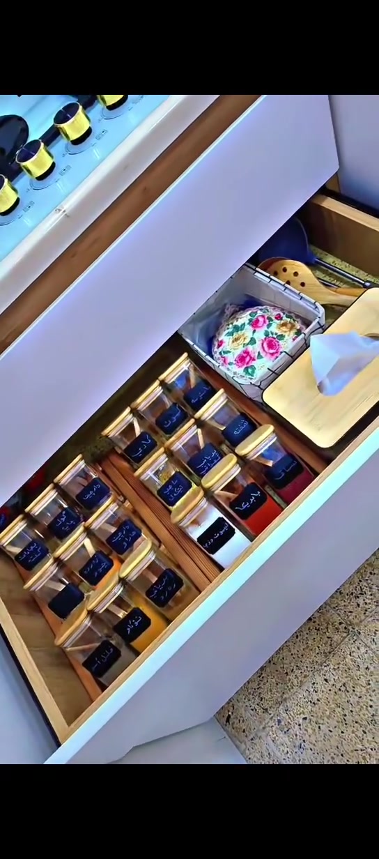 كه ونته ر ساف دار لؤك لؤك دوو مانگه به كردنم داوه به ته باخ و مرشاوه بؤ فرؤشتن له هه ولير به 13 وه ره قه ي تيچووه هه مووي قفلي 6 وه ره قه موشته ري وه ره تايبه ت


**إذا كنت صاحب هذا الإعلان وتريد حذفه لأي سبب، رجاءا أرسل رسالة إلى الدعم الفني**