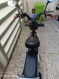 دراجة شحن حجم ١٤ للبيع  بيها مفتاحين وبصمتين اربع بطاريات اشاير يمين و...