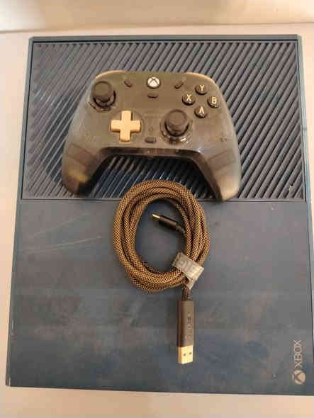 السلام عليكم اكس بوكس للبيع
نوع: Xbox Forza

ذاكرته:500ميغا

نضافه:٨٥٪

المحتويات

١. يده ارجيبي احترافيه

٢. واير اي جدي احترافي خاص بل كيمنك

٣. غراض التشغيل الصليه
١.محوله
٢. واير توصيل كهربائي

للتواصل /

خاص.
رقم: ***********
انستا: we.bx0

