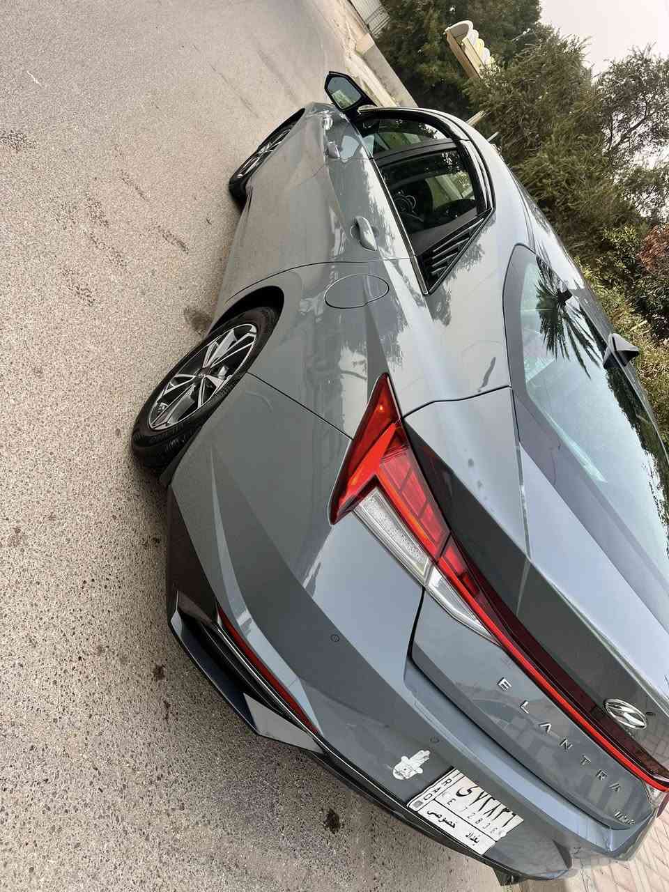 السلام عليكم
النترا 2021

موصفات السياره 

🚦فتحه.                                                                                     

❗️شاشه دجتل متصله 

❗️لد داخلي 64 لون

❗️كامر دواره 

❗️رادارات أمامي خلفي جانبي 360 درجه

❗️تدفئه كشنات

❗️شحن لاسلكي 

❗️ويل كب

❗️دمام خلفي 

❗️سماعات بوس 

❗️3انضمه قياده سبورت ايكو نورمال 

❗️دخول ذكي. 

❗️تبريد بيانو 

❗️تبريد لمس

❗️نضام ترحيب 

❗️ جنطه تنفتح عند الاقتراب 

❗️تحكم استيرن 

❗️مثبت سرعه 

❗️قياده ذاتيه 

❗️توقف ذاتي

❗️ لون مميز سمنتي 

وبعد بيه اهوايه موصفات 

حادثه السياره بنيد  وجاملغً بدون دواخل 

السياره رقم بغداد تحويل ثاني يوم 

سعر السياره . 155وبيه مجال  

وماكو هيج سعر بيهجي نضافه وموصفات

وبل عافيه ع ياخذه سياره احله من صور بهوي  وجديده 

الرقم لاستفساره.  ***********
