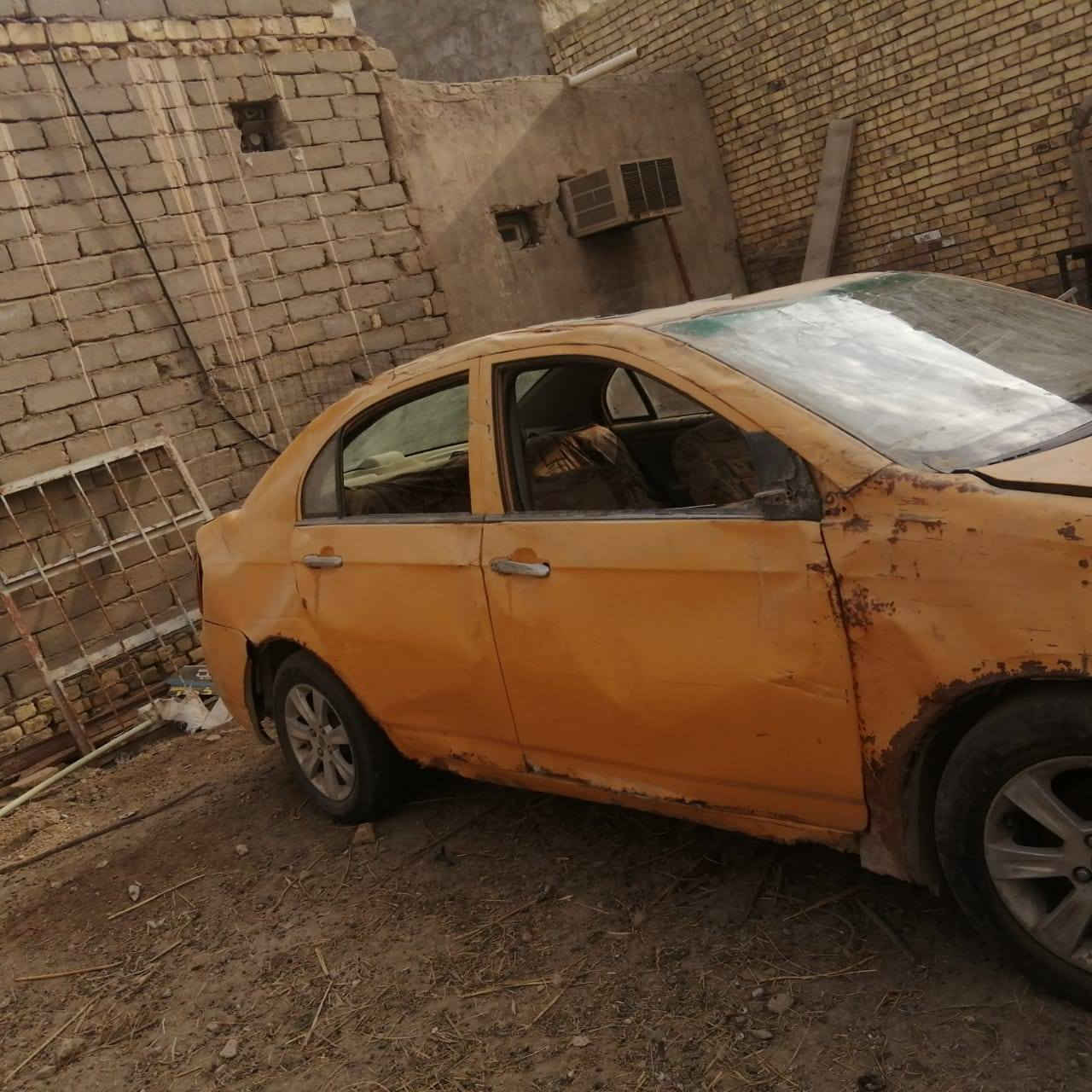 سلام عليكم
ليفان مديل 2013 شغاله كوم حديد  رقم بغداد 
***********
