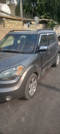 صول ٢٠١٠  محرك ٢٠٠٠  السعر ٨٨  وبيه مجال بسيط  ٠٧٨١٤٣٤٤٤٠٨ بغداد