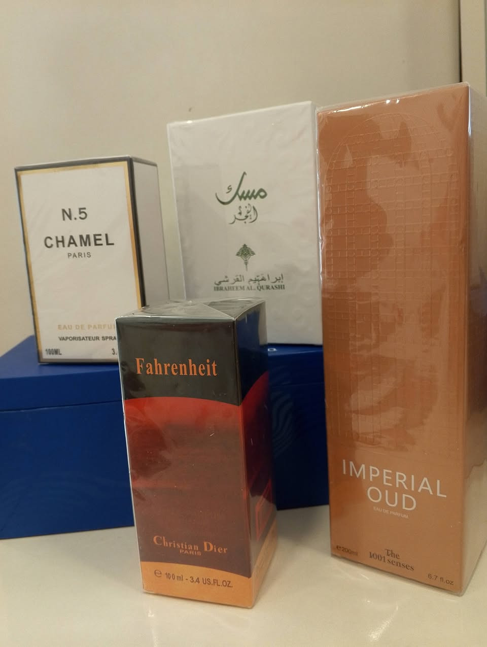 أي عطر داخل المنشور 10 
3 عور ب25
توصيل 5 جميع المحافظات


**إذا كنت صاحب هذا الإعلان وتريد حذفه لأي سبب، رجاءا أرسل رسالة إلى الدعم الفني**