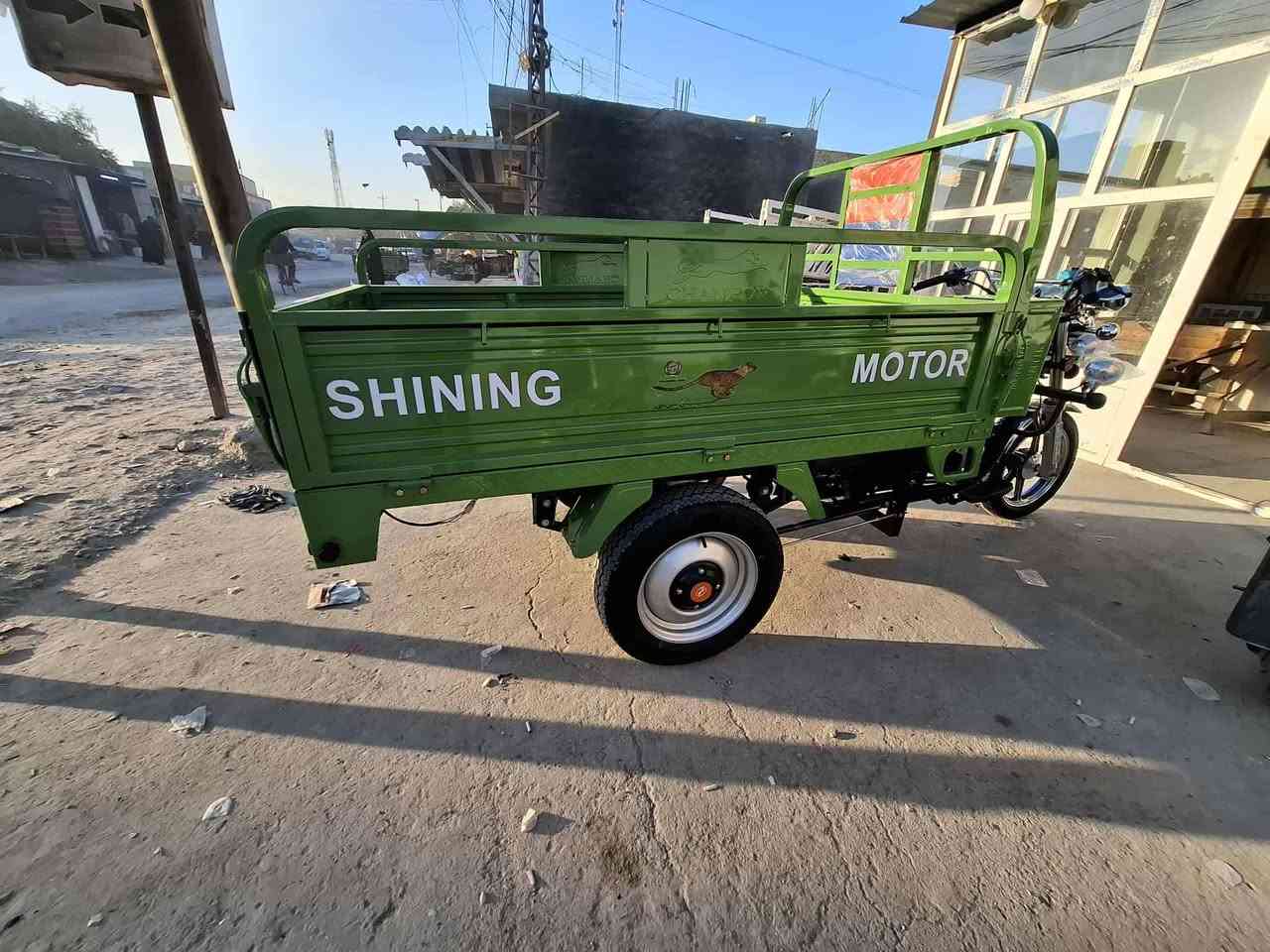 سلام عليكم ستوته للبيع موديل 23 طالعه بال 25 ستوته مقفوله كفاله عامه من الشخطه اي شيءا ساللها 20 يوم من طالعه من الوكيل ستوته كفاله عامه اي شيء ما عايزه مربله على اخر حبايه سعر خاص هذا رقمي ***********
