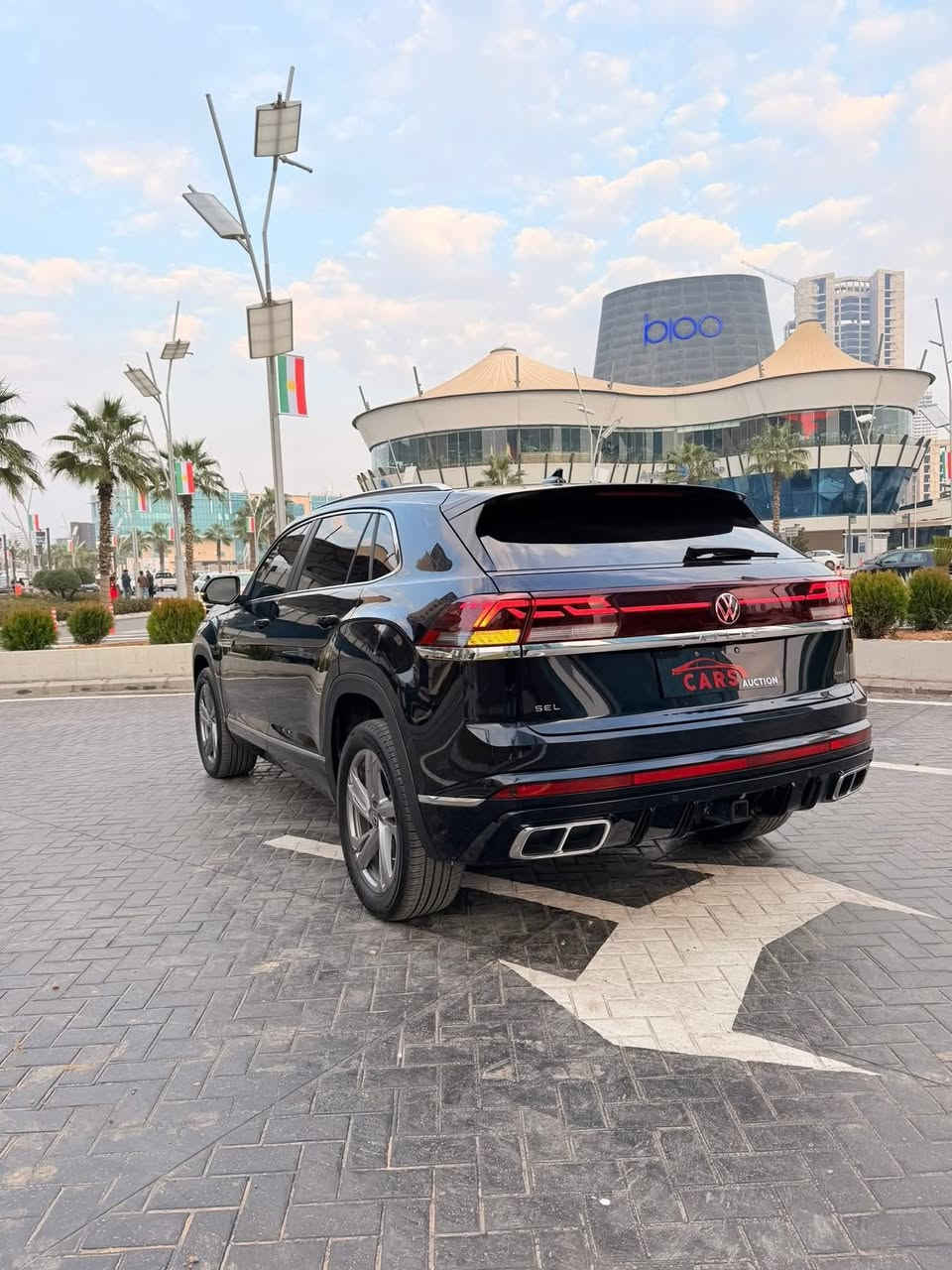 فولكس فاجن اطلس (CROSS SPORT-SEL-R-LINE)
الموديل 2024
المسافه المقطوعه :11,000
اللون: اسود
حجم المحرك 4-سلندر 2.0 توربو
الضرر : بدون صبغ -فقط تعديل PDR صغير 
المواصفات :اعلى فئة SEL -RLINE -CROSS 
بانوراما-اناره داخليه معه شعار كروس سبورت- عرض شاشه رقميه HEAD UP DISPLAY-AUTO PARKING-كاميره خلفيه- داخليه السياره مقاعد جلد باللون القيسي  اللمميز -صندوق كهربائي-  4-MATION -كشنات تدفئة تشغيل عن بعد -تبريد بالاضافه الى 
بقيه المواصفات
 الرقم : كاتي دهوك   
المكان اربيل عينكاوا
للاستفسار   ***********
