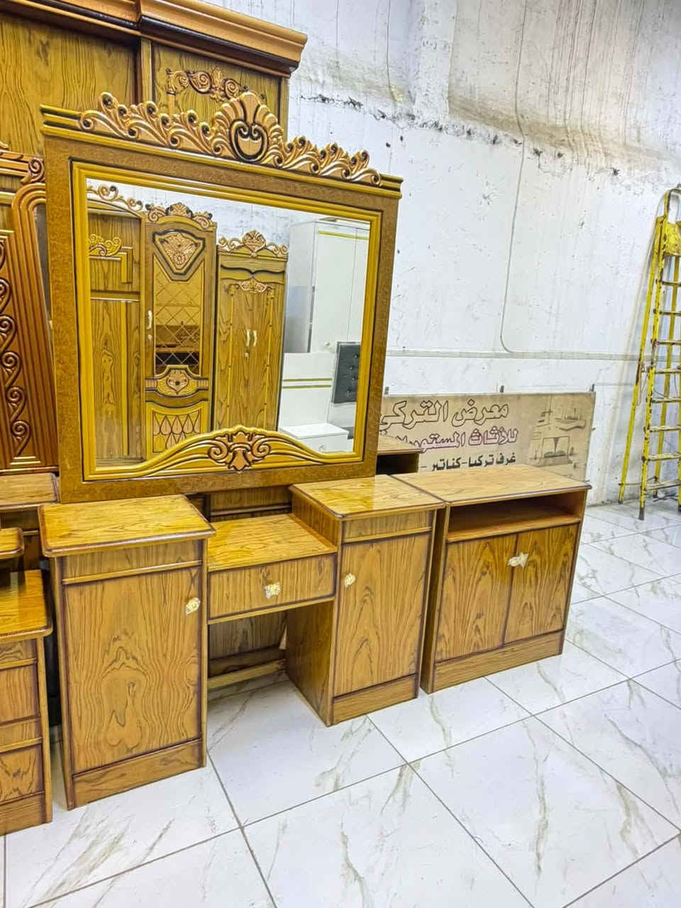 تصفية محلات لحكو باخر قطع من الغرف الجديده شغل الوسط 6باب ام ملحق سعرها بس 775شامل التوصيل والشد لڪل مناطق بغداد راسلونه واتساب وتدللون ***********
