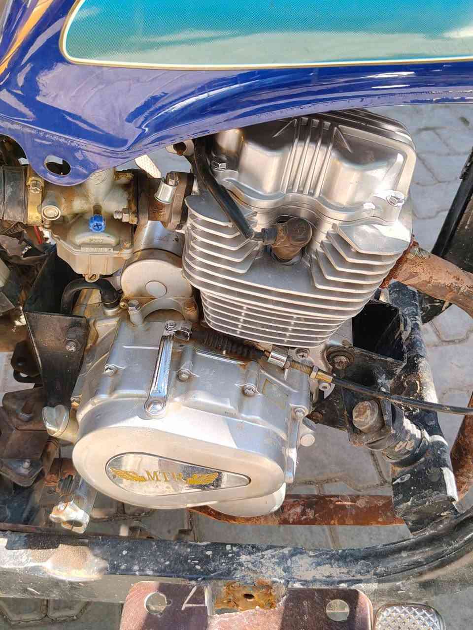 السلام عليكم ستوته امتيار البيع اوراق وبيه محرك 25  ما مفتوح بيه برقي السعر، 700 بيه مجال المكان واسط قضاء الحي الرقم ***********
