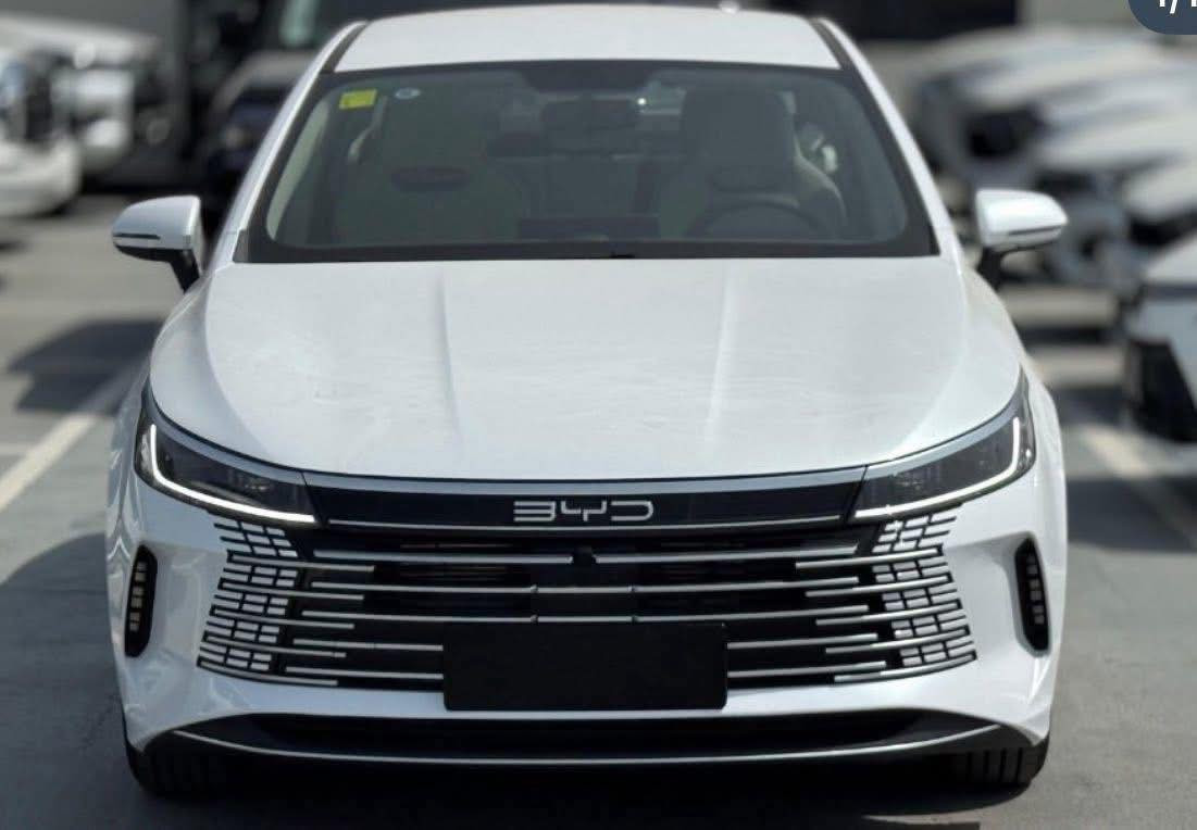 BYD DESTRO.   2025 0km ☄️
سپی 💥رەش 💥نەوتی 
بی وای دی دیسترۆیەر سفر پێنج
سێ  شێوازی لێخوڕین
هایبرێد + بەنزین + ئیڤی واتا فول کارەبایی 
تەنکییەک ٤٥ لیترە و بەشی هەزار و ١٠٠ کم ڕۆشتن دەکات
٢٠٢٥
سفر کم
کاتی نەشکاو (٣ مانگ کاتی 
) 
بە شەرتی سۆنەر

***********
#HALWEST #CARS
