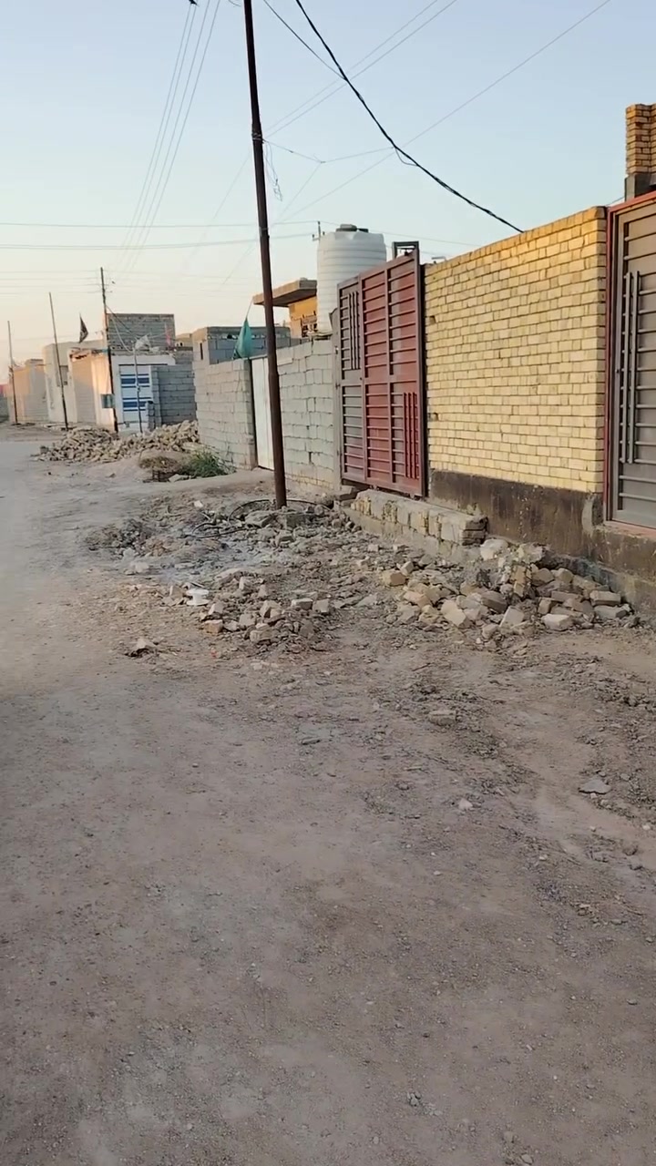 سلام عليكم قطعه 200 بحي سبل نزله الثاني قرب مكتب الفرطوسي ***********
