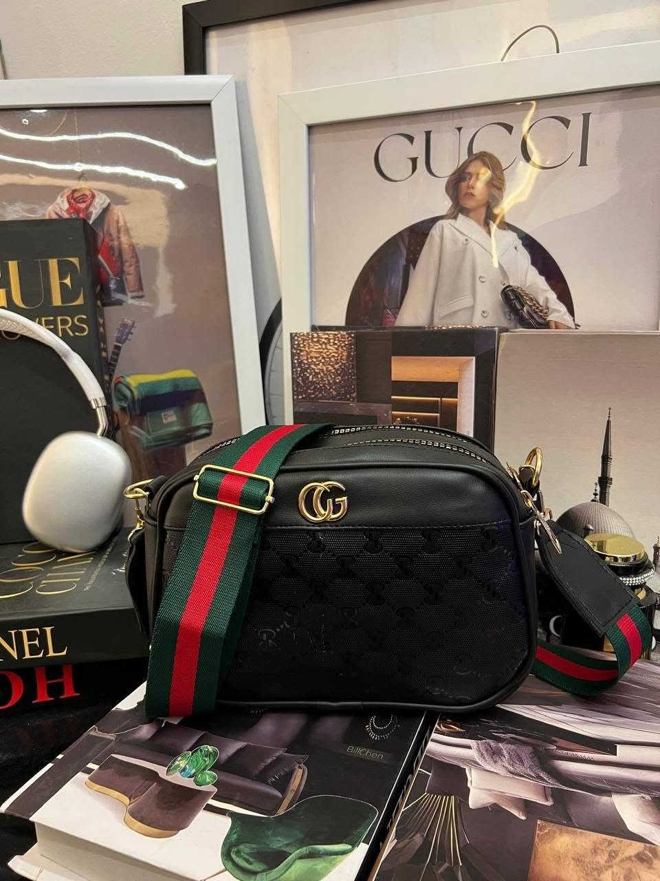 شنطه كروس مركات LV
2سوسته علويه 
يد كروس مستورده
Size22*15


**إذا كنت صاحب هذا الإعلان وتريد حذفه لأي سبب، رجاءا أرسل رسالة إلى الدعم الفني**