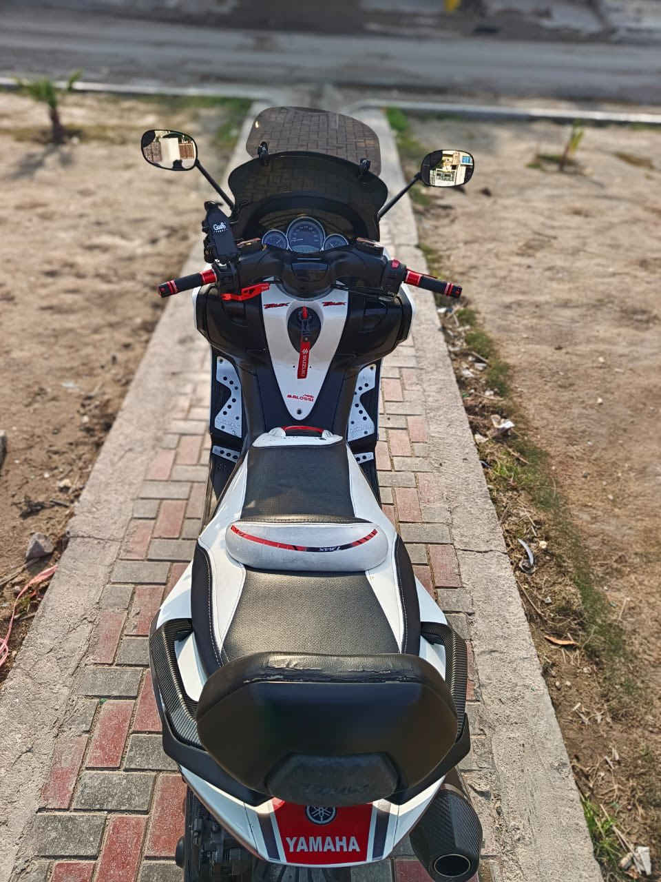 سلام عليكم شباب تي ماكس ٢٠١١داجه كفاله  مكينه مكفوله بيه كلج مالوسي دراجه بيه تزويد سعر 35ورقه العنوان مدينه الصدر رقم الهاتف ***********
