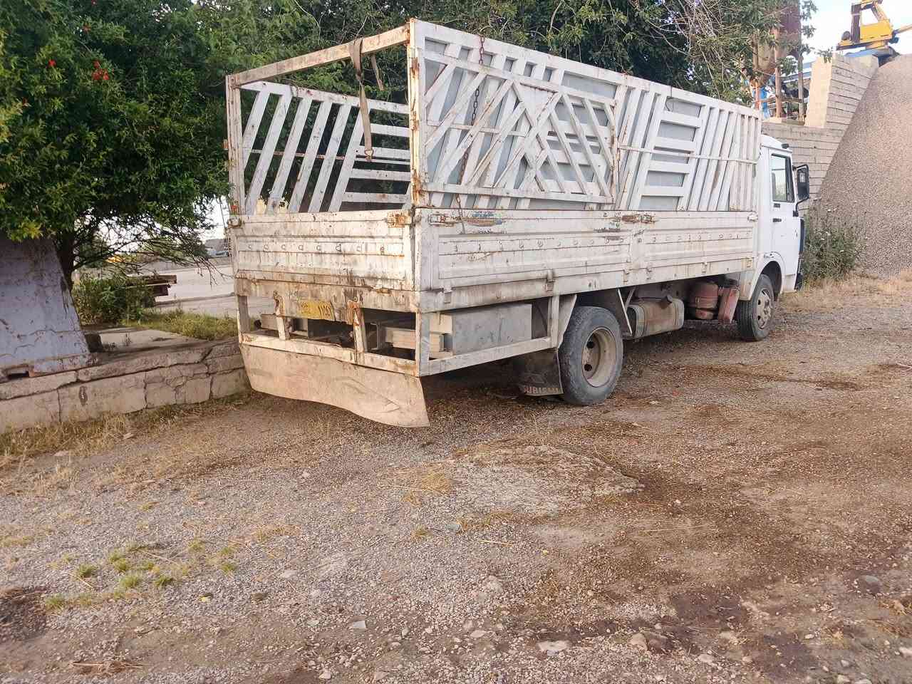 سڵاووی خواتان لێبێ
ئۆتوویاڵ
2005
رەقەم سڵاحەدین
لە 2021 بەسەر جوە
تەحیوول بە شەرت
گێروو مەکینە وو ئە کسل بەشەرت
تاقم تایە ی لۆک
***********
***********
