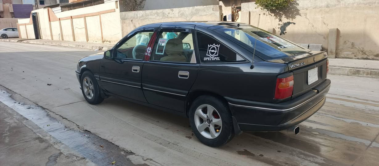 السلام عليكم وبل فكتره حجم 20موديل 93كير وتماتيك رقم الماني نينوئ شرط اتحويل كابون بانزين بخ جماليه بدون ضرار شرط ويرمنيه شغاله غرفه جديده كير شرط مكينه نضيفه السعر 44وبيها مجال ***********
***********
