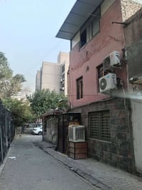 دار للبيع طابو صرف سند مستقل (شارع حيفا) موقع ممتاز  الفرع المقابل وزا...