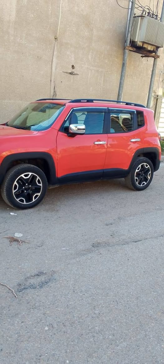 للبيع او المراوس
حسب القناعة 

جيب رنكيد 2018
رقم بغداد الجديد
فول مواصفات ماعدا الفتحة 
تشغيل بصمة  
ابواب بصمة
تشغيل عن بعد 
فور ويل
اربع انظمة قيادة
كار بلي 
شاشة كبيرة 

وبيها بعد هواي مواصفات
 120 

***********
