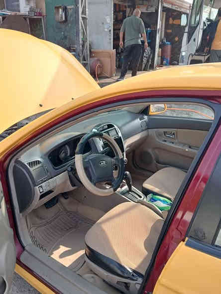 سلام عليكم كيا سبكترا موديل 2007 رقم جديد هزة جديده مصفره هيئه وغرامات مكينه كير تبريد خير من الله صدر بحالها جيده السعر 74$ عنواني بغداد حي الجهاد رقمي ***********
