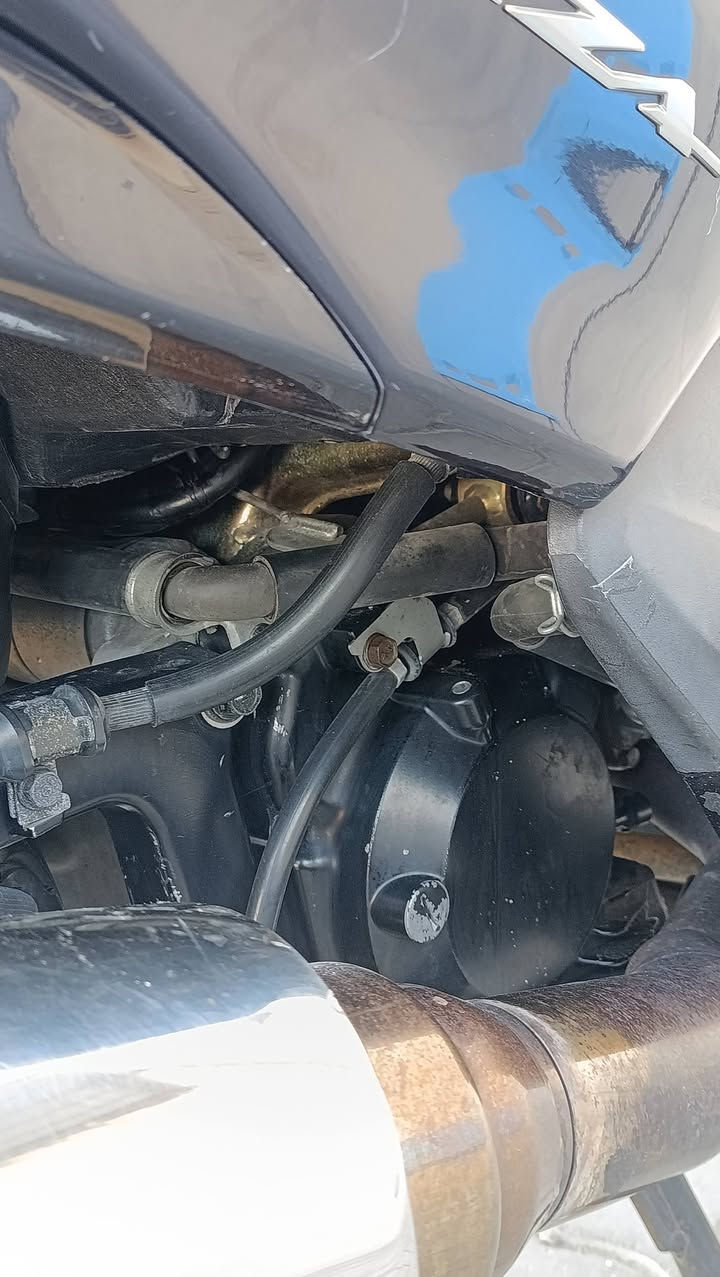 08 مكفولة من كلشي ماشية 20 الف يعني اخت الرمبة، مكاني بصرة
وكلشي شغال نظام ABS
والجناي يعرف مواصفاته 
ما اريد اكثر حچي الصور تحچي 

السعر 12 ورقة قفل ما اتناقش بي 
لأن ما متوازي على بيعتها دراجة خير من الله ما تعجبك اعبر المنشور والله يرزقك بالأحسن منها
***********
