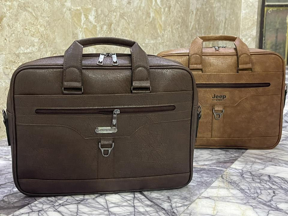 سلام عليكم 
تتوفر لدينا جميع أنواع حقائب الابتوب 
جودة عالية 
السعر 18 الف بس
يوجد لدينا توصيل لجميع محافظات العراق
للحجز واتساب *********** متوفر 24 ساعة
