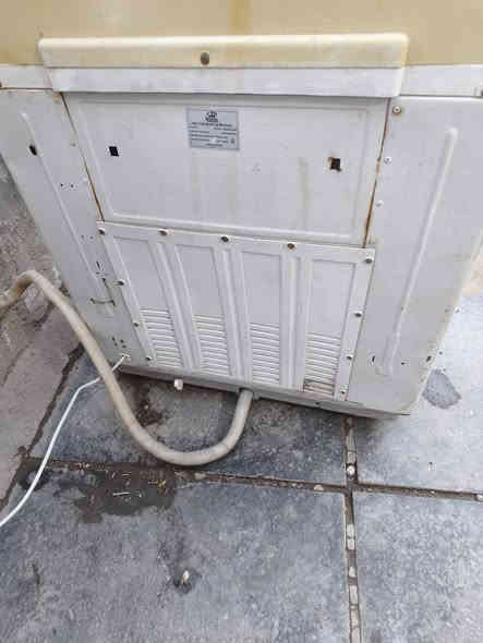 غسالة رويال ياباني ١٢ كيلو ع فحص شغاله كل نقص مابيه جاهزه
سعر ٤٠
‏‪0783 230 5445‬‏
