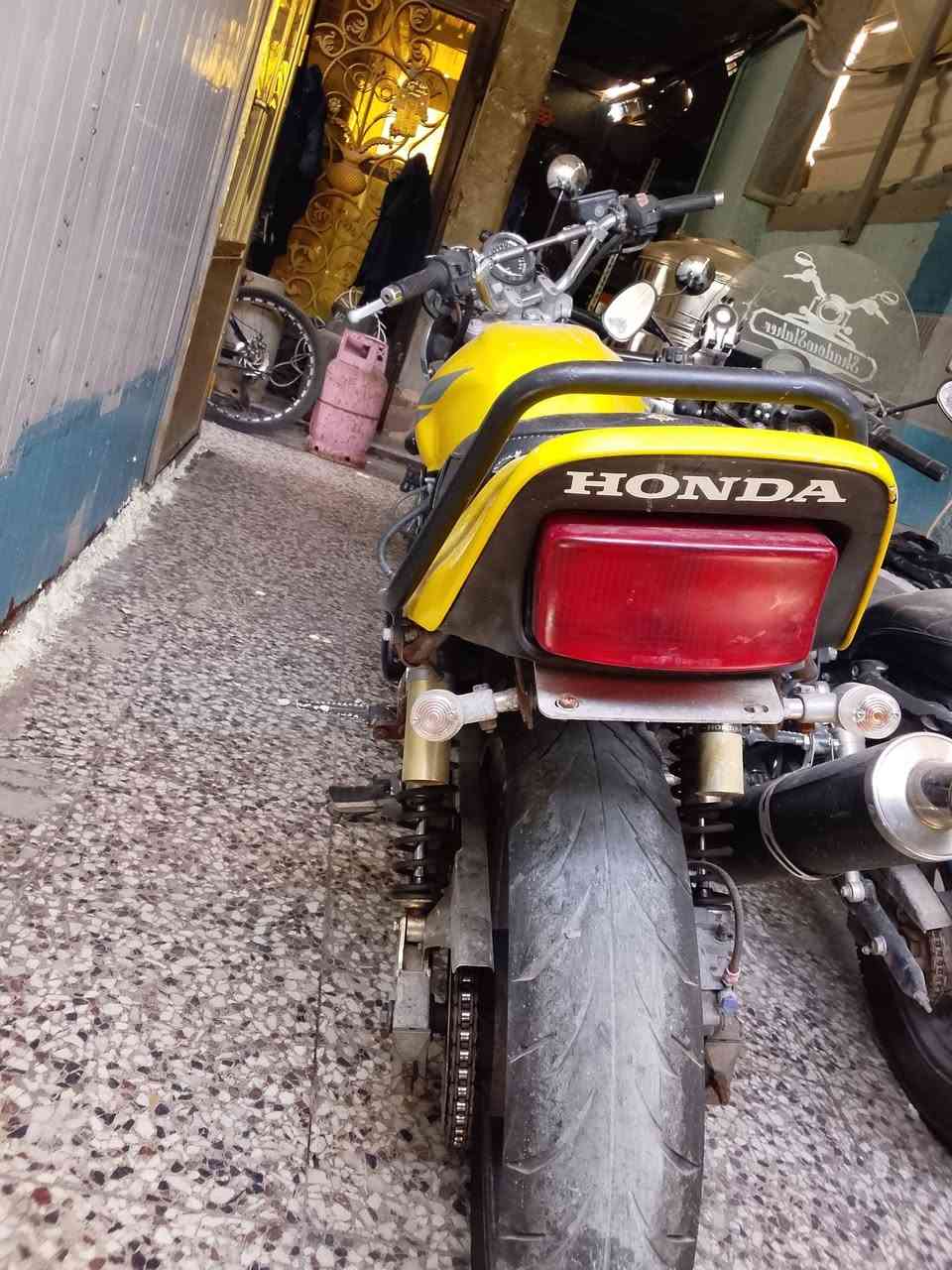 Cb400 جيل الثاني
دراجه زيرو ماشيه بس 12 الف دراجه قاصه قص من خارج دراجه ما بيه نقص برغي ابد دراجه شلعه ومعدل مخيف صالنصات كاربون فايبر دراجه معتني بيه اعتناء مخيف دهن موتل وبانزين محسن دراجه عارضه ب24 ورقه أوراقه موجوده عنواني دوره ابو دشير ***********واتساب
***********رصيد
