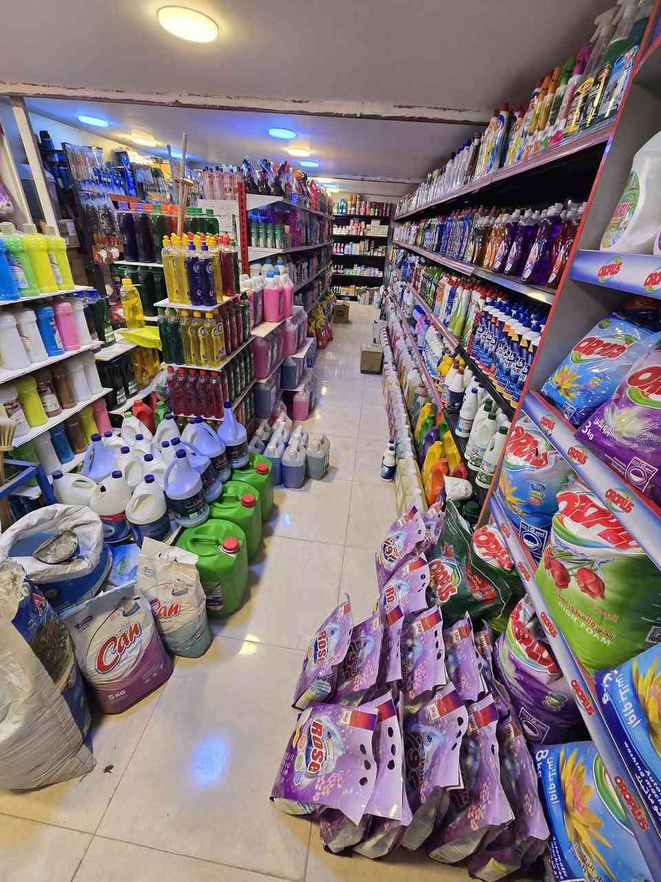 السلام عليكم**
🔥 سنتر متكامل للبيع – جاهز للعمل فوراً 🔥
لعدم التفرغ
✔️ طابقين (غذائية + كوزمتك ومنظفات)
✔️ مساحة كل طابق 250 متر
✔️ تجهيز كامل (عارضات + كاشير + كاميرات)
✔️ 36 كاميرا مراقبة + شاشات
✔️ مخازن + غرفة إدارة + تواليت
✔️ مكيفات سبلت
💼 مشروع شغال ومتكامل ما يحتاج أي نقص
📍العنوان: البصرة _ ابي الخصيب_ حمدان*
📲 للتواصل خاص


**إذا كنت صاحب هذا الإعلان وتريد حذفه لأي سبب، رجاءا أرسل رسالة إلى الدعم الفني**