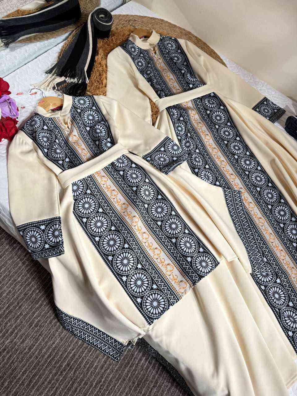 فستان رمضاني❤️‍🩹
سعر تونز الام مع البنت 46 الف 
الخامة هوريم دابل تركي الاصلي
قياس الام 38-40-42-44-46-48

قياس البنت 6–8–10–12 سنة 

-سعر الام 28 الف فقط

-سعر البنت 23 الف فقط بغداد, العراق


**إذا كنت صاحب هذا الإعلان وتريد حذفه لأي سبب، رجاءا أرسل رسالة إلى الدعم الفني**