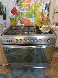 طباخ • نظيف • شغال