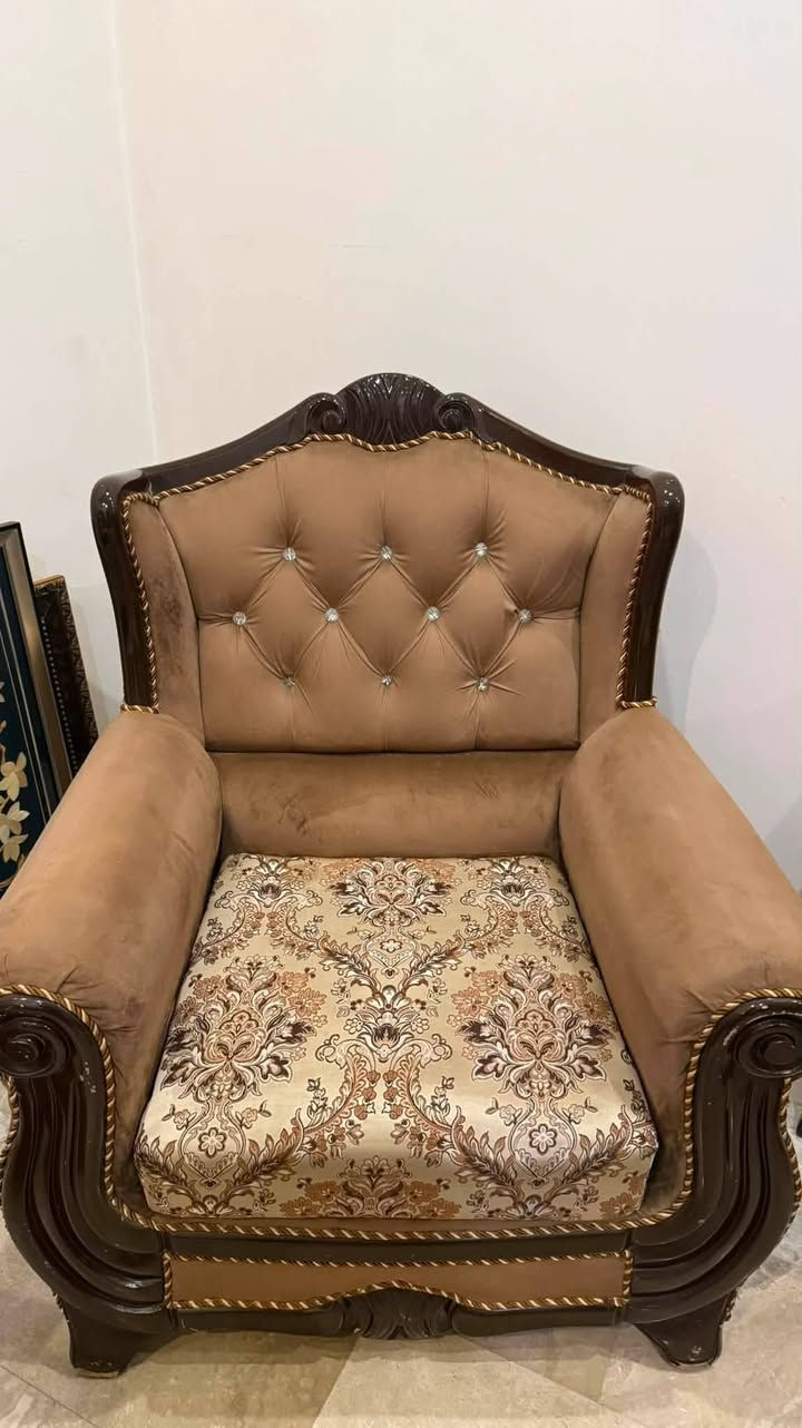 تخم ٩ مقاعد اريد ابيعة ٣٥٠ وبي مجال بسيط


**إذا كنت صاحب هذا الإعلان وتريد حذفه لأي سبب، رجاءا أرسل رسالة إلى الدعم الفني**