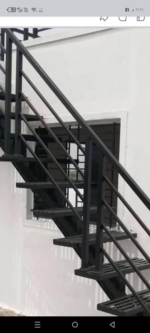 معمل الحجي لكافه الاعمال الحديدي محجرات درج بكافة الموديلات والاحجام***********بغداد الزعفرانيه شارع الزوراء
