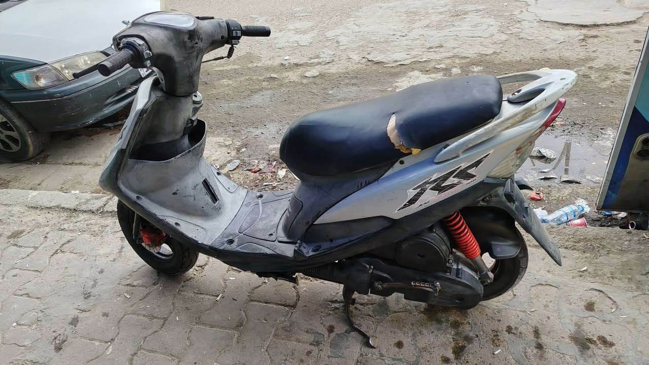 سلام عليكم بسبب الوعود الكاذبه السعر 625وبيهه مجال قليل ماكس عدله مال رمبه دراجه فوول نشاط ومعدل يخبل ملاح بيهه يخبل كلا بلاديه الدراجه لايت عالي ناصي دبل اشاره كله شغال بيهه منفيس وسويلك مكاتبه شرط طابق المحرك ويه ختومات الكفر اذا مو مطابق لا تاخذ شرط دراجه من شغله خرسه متسمعله صوت غير متواجد علفيس  ***********
***********
دراجه 49بلاديه
