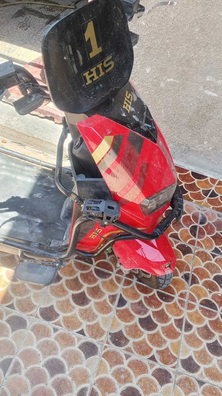 دراجه شحنHISللبيع استخدام قليل صار 3اشهر من اخذتها مكاني بغداد البياع السعر 750 بيها مال رقم الهاتف ***********
