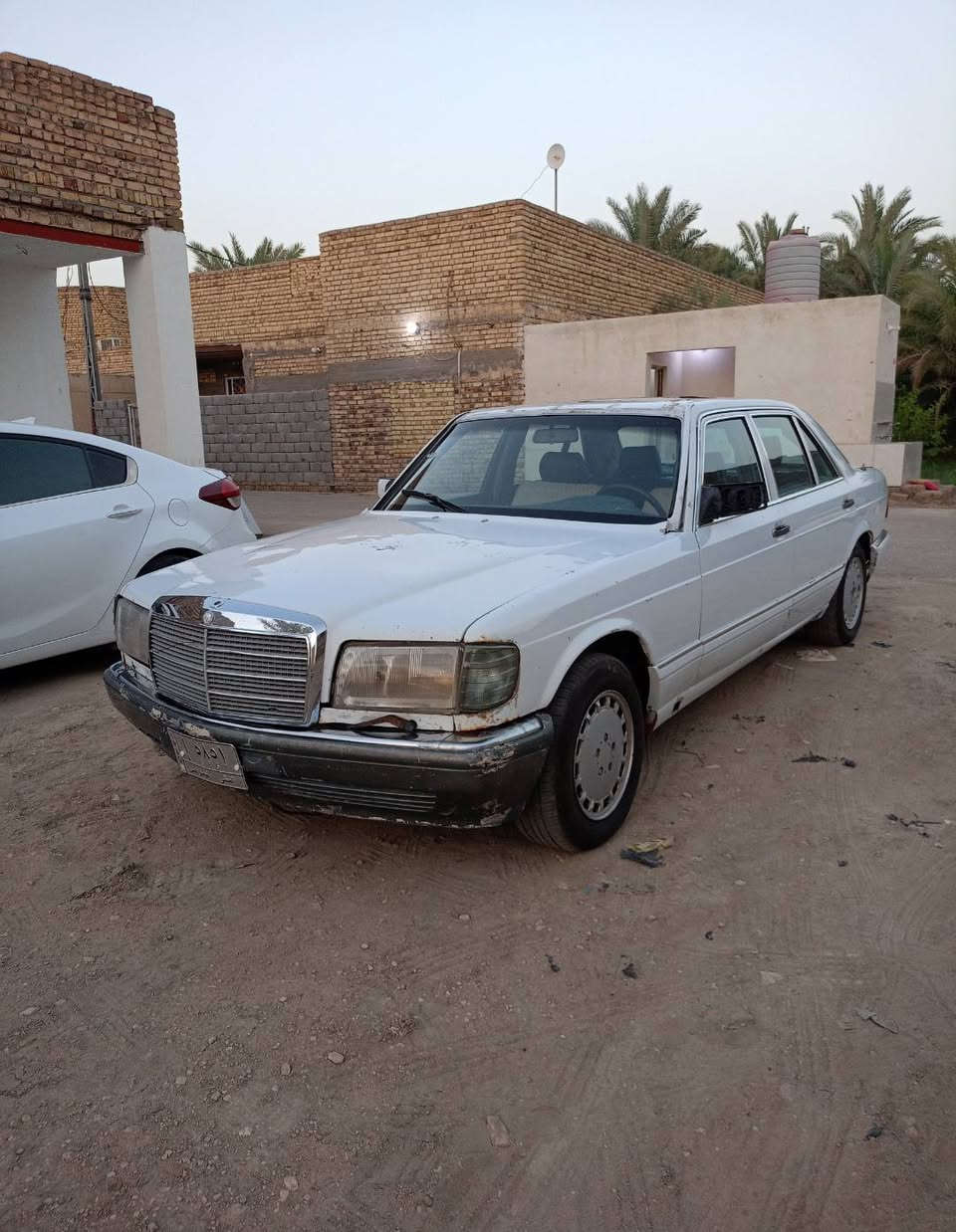 بسم الله الرحمن الرحيم
للبيع مارسيدس رئاسي 500  باب طويل موديل 1985
رقم مثنى الماني تحويل بأسم المشتري
محرك تويوتا 2500 
السعر 25 ورقة
***********
