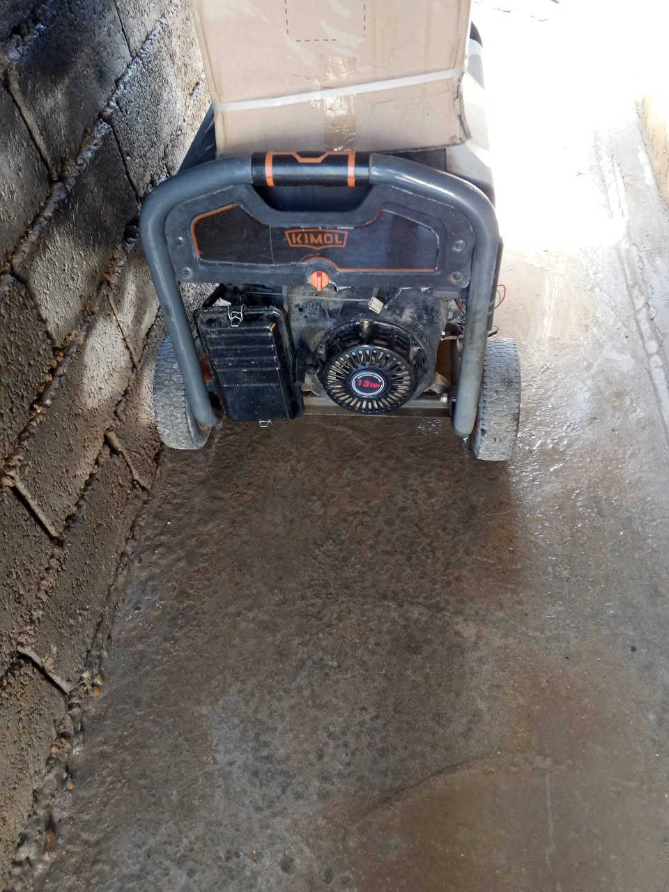 السلام عليكم مولد بانزين حبل سلف جاهز 20 انبير للبيع السعر 550 الف وبيها مجال عنواني بغداد ابو غريب رقم 📱 الهاتف *********** بي واتساب ولخاص مفتوح تحياتي الكم
