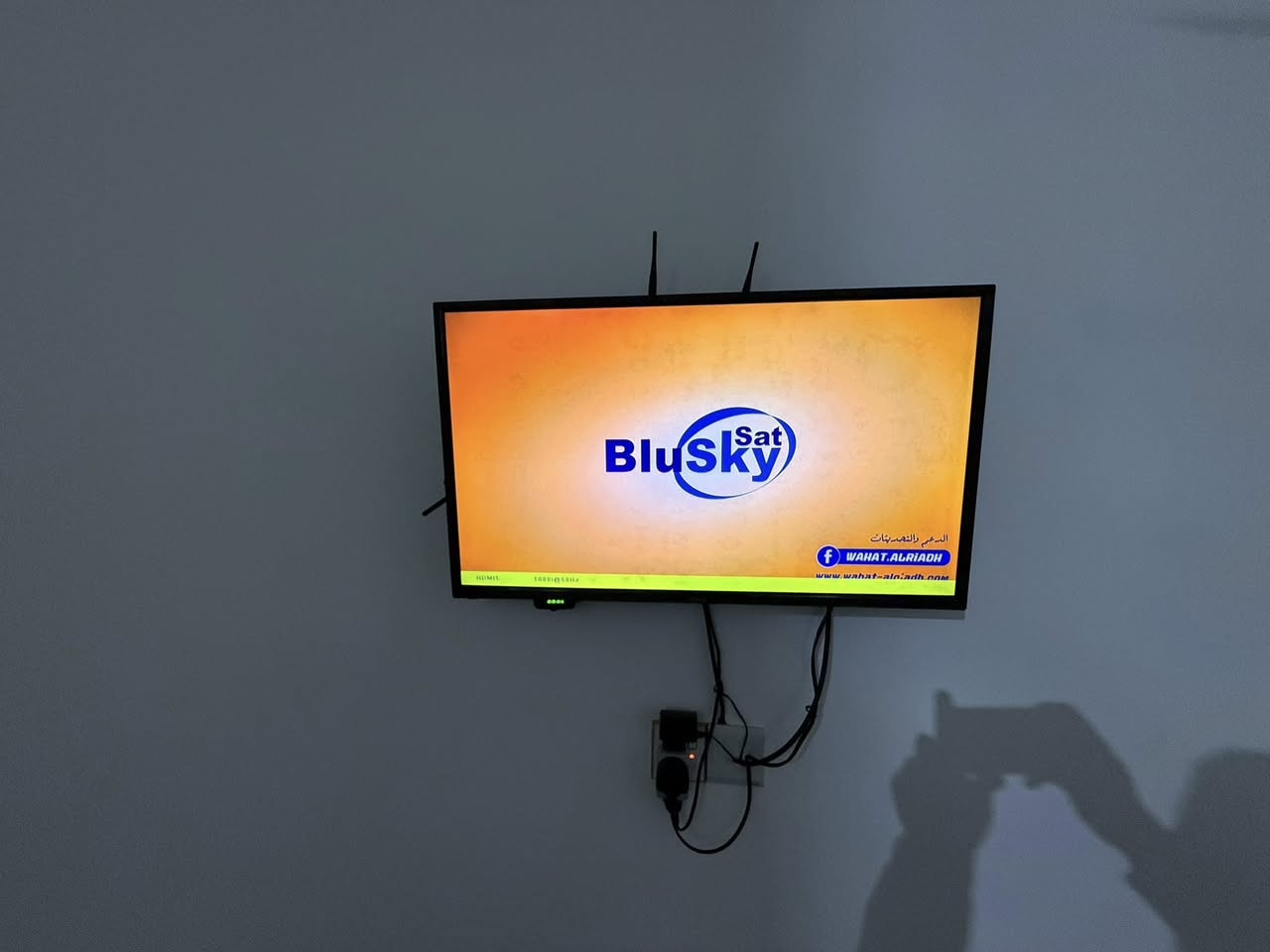 بلازما 42 نوع ازارا بدون انترنت مكفوله للبيع وثلاجه 20 قدم نوع شارك القرش مكفوله وشغاله بيهة فقط ليك صغير ومصلحهة شرط ثلج فوك وجوه العنوان كوت حي الحكيم نزله علاء غريب للاستفسار الاتصال
***********
