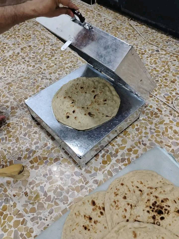 سلام عليكم 
للبيع تنور منضدي غاز مستعمل مره وحده 
عنوان ديالى بعقوبه  الاتصال ***********
