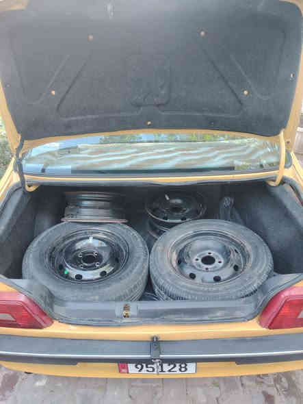 السلام عليكم بيجو الميس مديل 16
السياره بسمي سنويه لل 2030 مصفره خط وبحث وغرامات وبيه باج مال هيأ استلام جديد سياره جاهزه للشارع وخير من الله صدر تبريد تدفه السياره بيه ضربه ب جاملغ الخلفي واصله ربع السبير وبيه خيط تبخير المعروف ع بيجو كله يبخر اعتيادي سياره نضيفه كلش مال بيت جواهه تخم تاير وتخم ويل إضافيات مالتهه مكاني بغداد الشعله مامتواجد خاص السعر 41 وبيه مجال بصيط
***********
