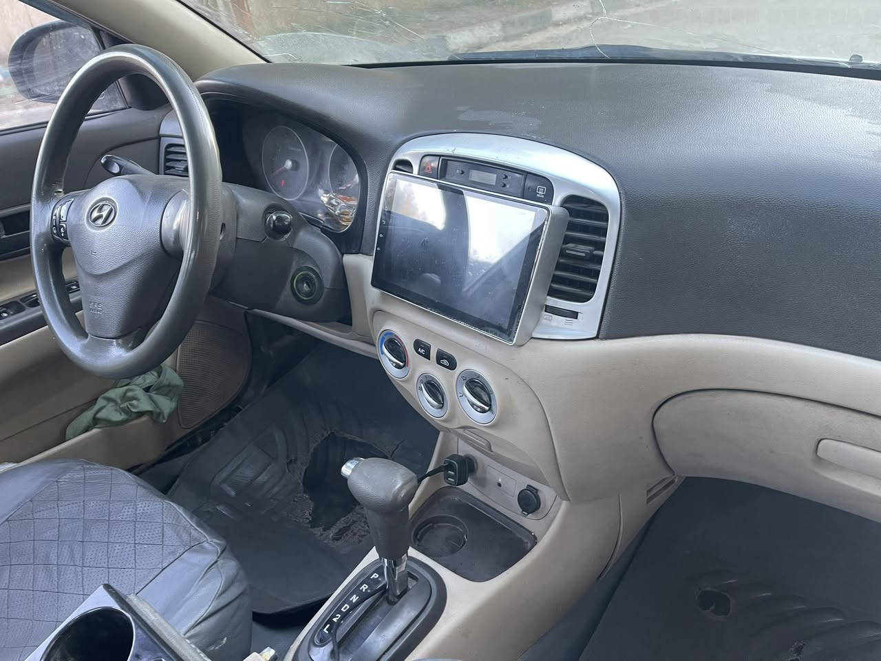 اكسنت ٢٠٠٩  ب٨٠رقمي ***********
