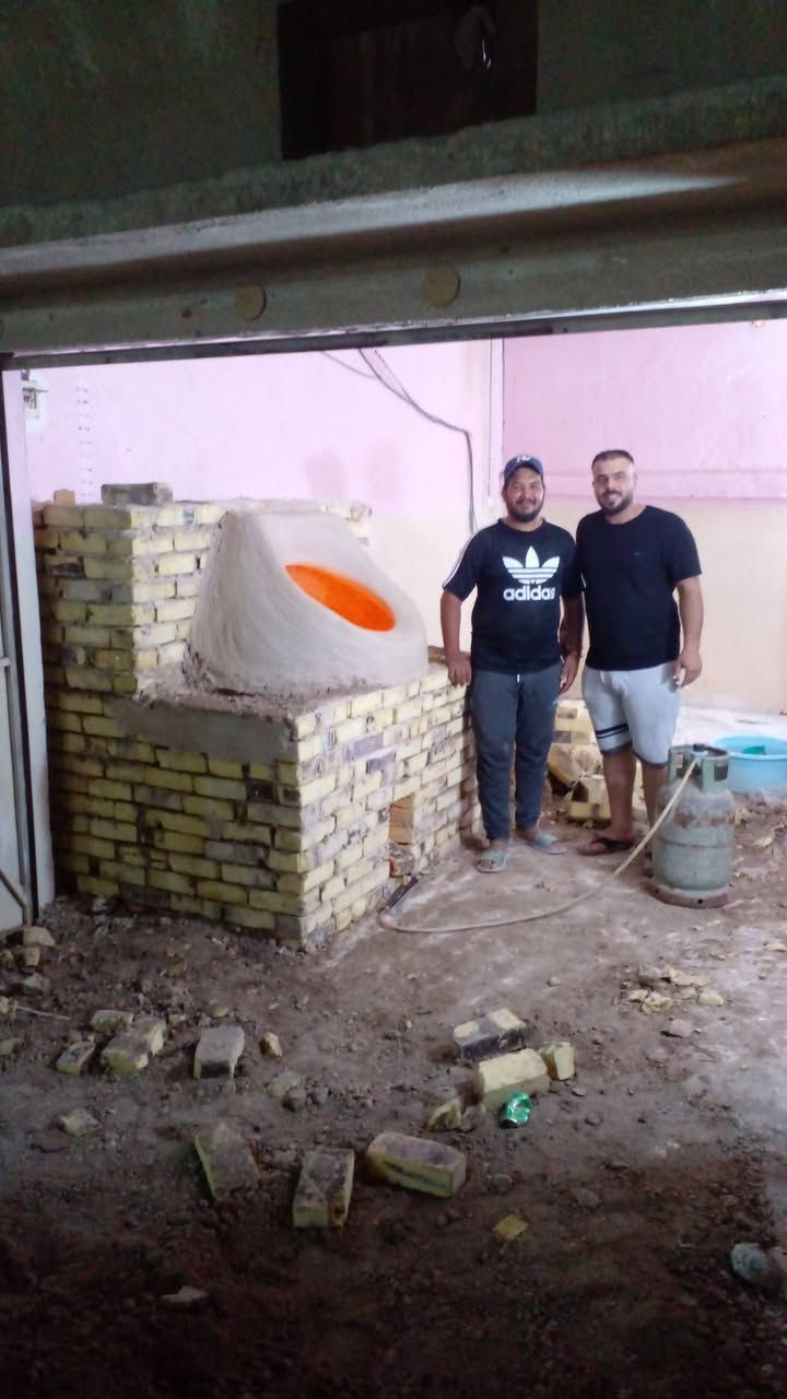 معمل سيف الكوفي .. للبناء والفخار . انسب الاسعار
***********
***********
***********  
يوجد لدينا كل مستلزمات واحتياجات المخابز والافران 
اجود وارقة انواع التنانير الكوفية .. وباانسب الاسعار 
تنانير الشوي 🍁 تنانير مندي 🌺 تنانير مخابز 🌺 عجانات 🔥 ابوق ناري 🌷 بريمزات 🌷 طبكيات 🌻
قباقة 🌟 ماشات 🌲 وكل مايحتاجه المخبز,
