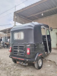 تكتك موديل 20 للبيع رقم كربلاء السنويه ضايعه وبيه اوراق بلاغ اني مسؤل ...