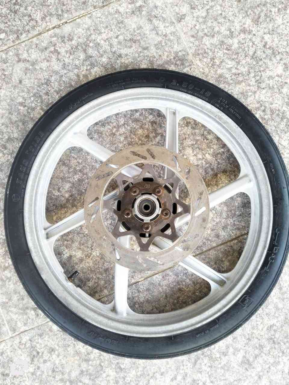 رنك او تاير كامل للبيع السعر 30المكان القرنة الشرش


**إذا كنت صاحب هذا الإعلان وتريد حذفه لأي سبب، رجاءا أرسل رسالة إلى الدعم الفني**