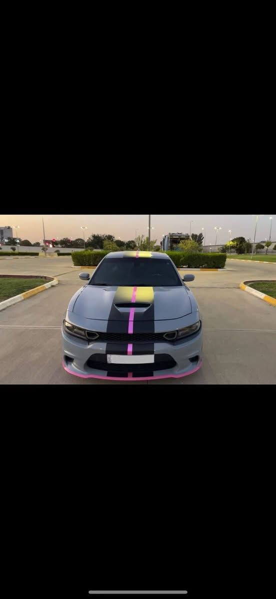 سلام عليكم جارجر موديل 2022 البيع  حادث موجود مكينه 8 5700 لاستفسار تصل *********** سعر 205 وبيه مجال بصيط ماشيه 45
