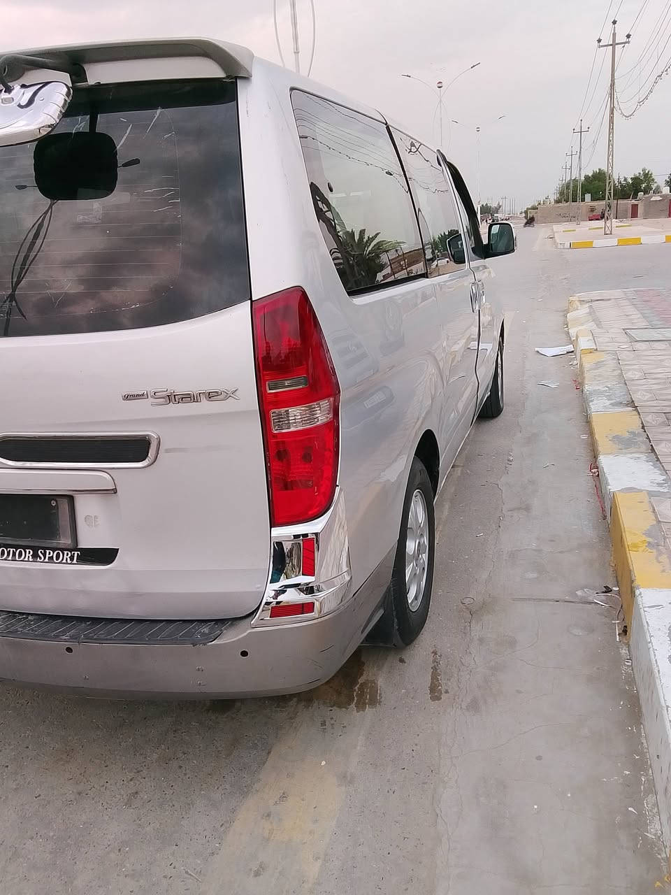 سلام عليكم ستاركس ٢٠٠٩ محور مسكر  كفاله من صبغ والمعجون وضربات بيه دحجات خفيفه رقم صدمي ميسان تخم تايم دوشمه تنته جلد تجي وتشوف بعينك السياره السعر ١٢٠ وبيه مجال مكان سياره ناصريه مركز وراعيه موجود بلناصريه
***********
