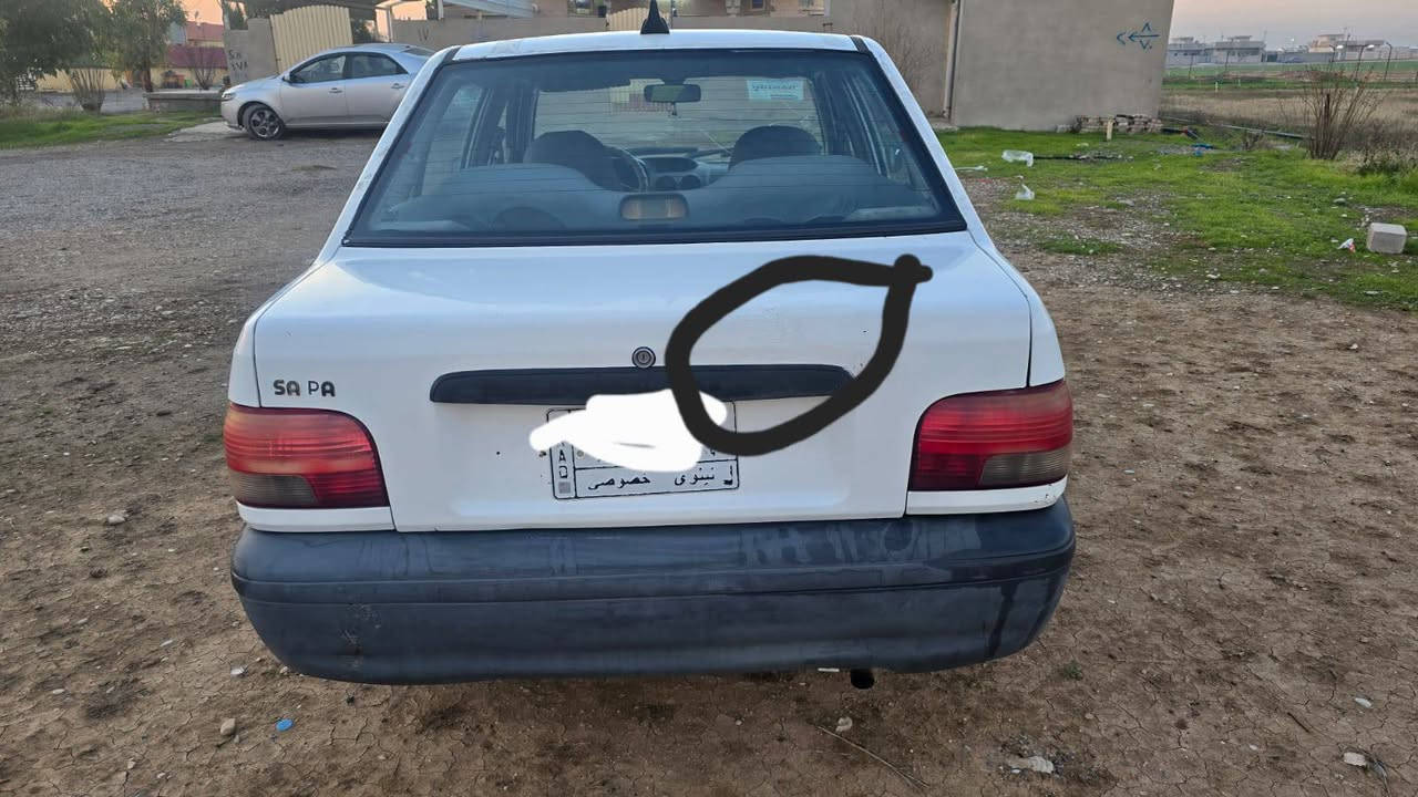 السيارة موديلها ٢٠١٢
سنويتها ٢٠٢٨ بسمي شرط التحويل 
بيها جاملخ شوية صبغ 
والصندوق شبر تقليم 
كير محرك شرط  
خياسها قليل كلش 
تبريد تدفئة كهربائيات كلها شغالة قفل كهربائي 
سعر 35
***********
