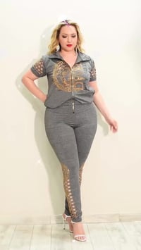 الجمال وتناسق الالوان وجمال المكان يحتاج لذوق فنان .. كناري للالبسة ال...